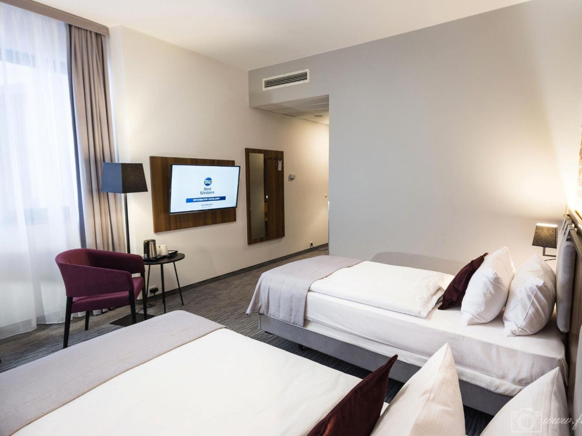 Hotel Western Mariacki 3*